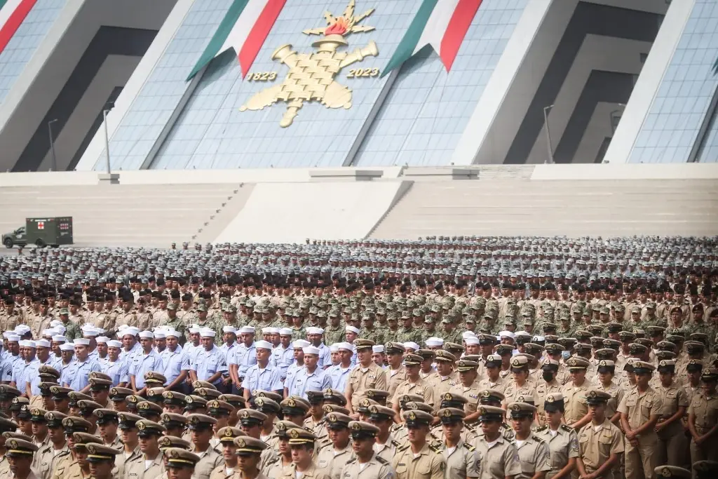 Imagen Sheinbaum promete no usar al Ejército para violar la Constitución