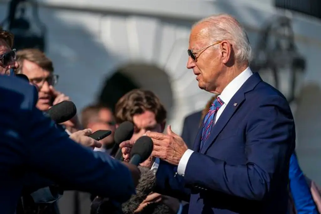 Imagen Joe Biden afirma que Kamala Harris luce 'tranquila y serena' previo a debate presidencial