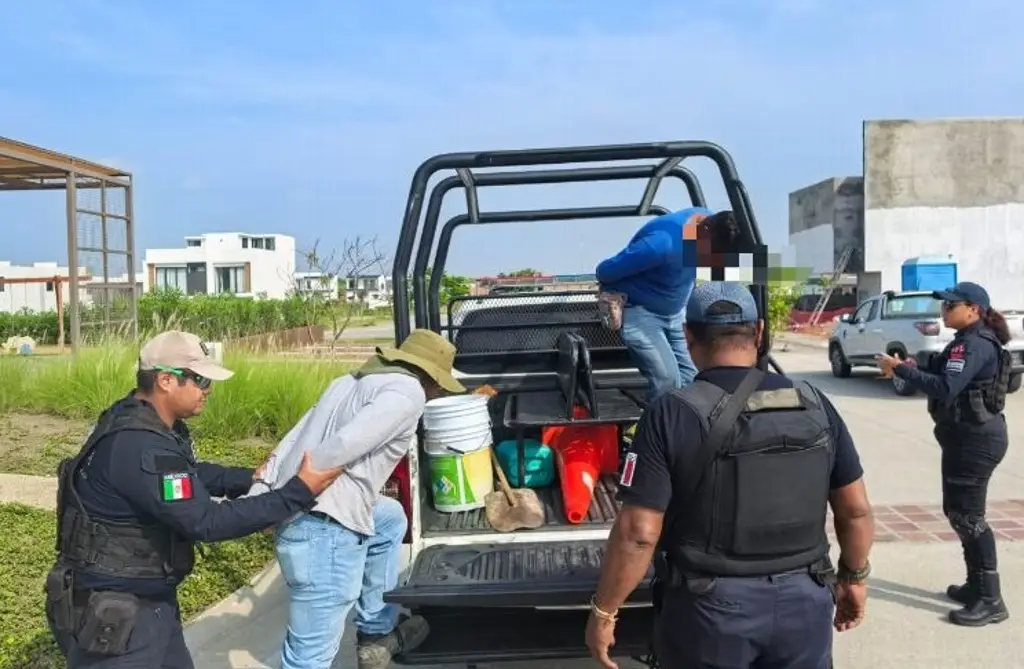 Imagen Retienen 2 presuntos operadores de agua que ingresaron ilegalmente a casas de Punta Tiburón