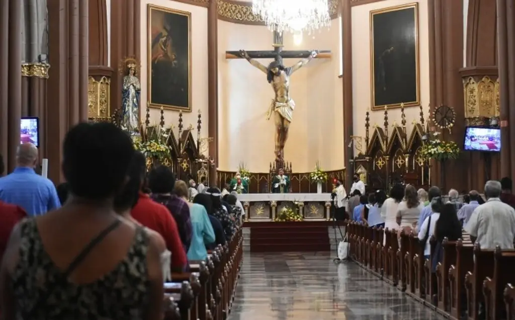 Imagen Héroes patrios consiguieron una república que peligra por sobrerrepresentación de un partido y la reforma judicial: iglesia