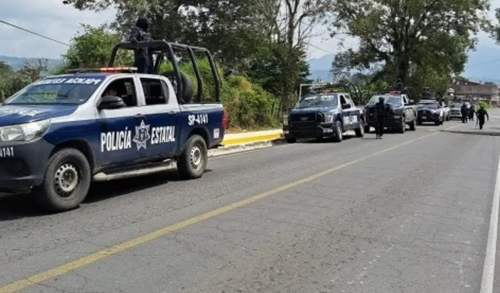 Imagen Retienen 6 patrullas y 4 policías preventivos en Coscomatepec; exigen liberación de detenidos