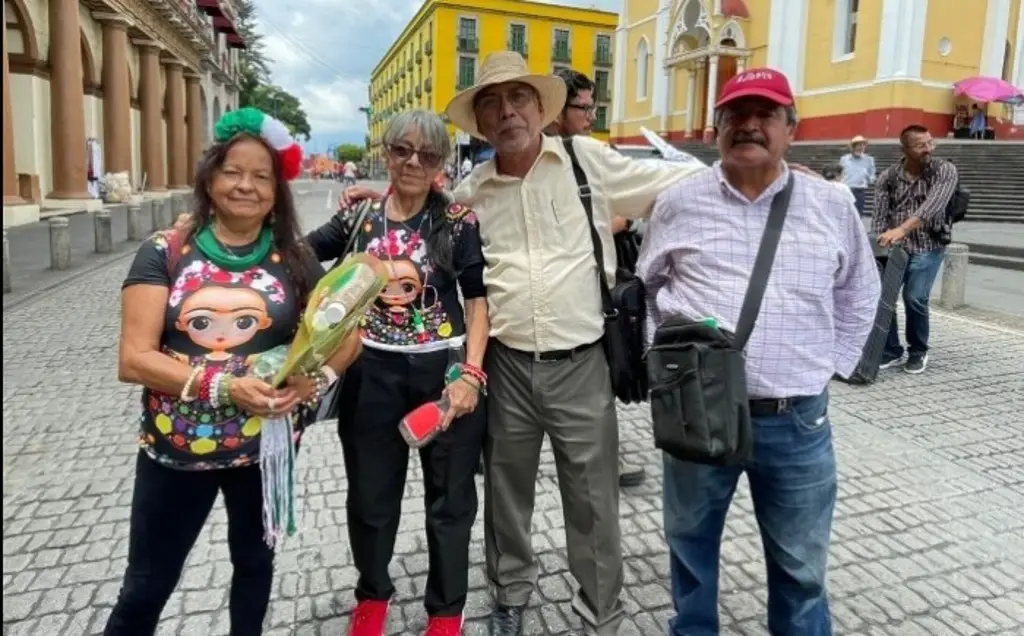 Imagen Otra vez, protestan jubilados y pensionados del ISSSTE en el centro de Xalapa, Veracruz