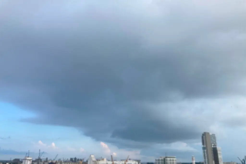Imagen Nube negra sobre la bahía de Veracruz