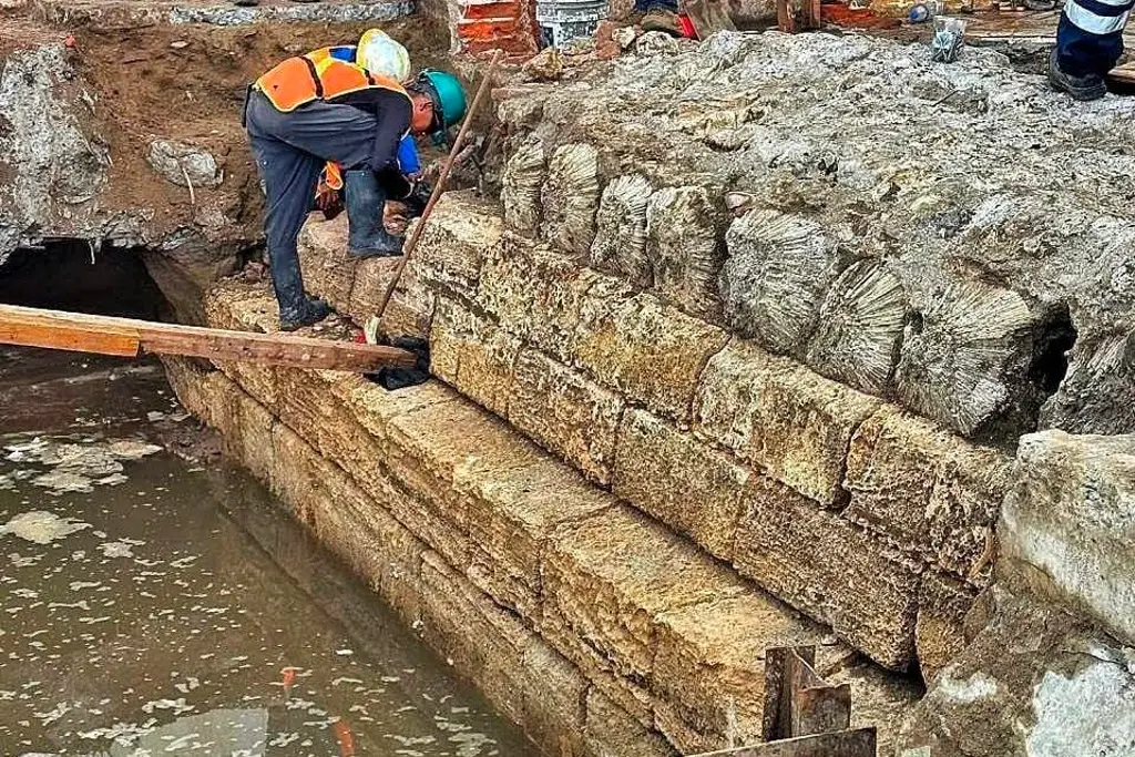 Imagen Queda al descubierto parte de la muralla que rodeaba Veracruz