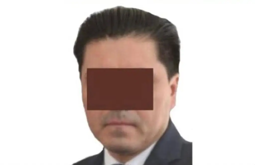 Imagen Vinculan por presunta violencia familiar a Rogelio 'N', ex secretario de Gobierno de Veracruz