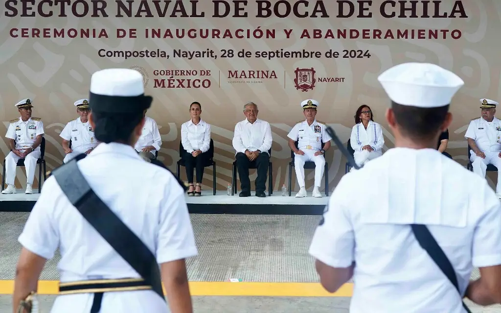 Imagen AMLO despide gira con apertura de zona naval en Nayarit, sin mensaje de Sheinbaum