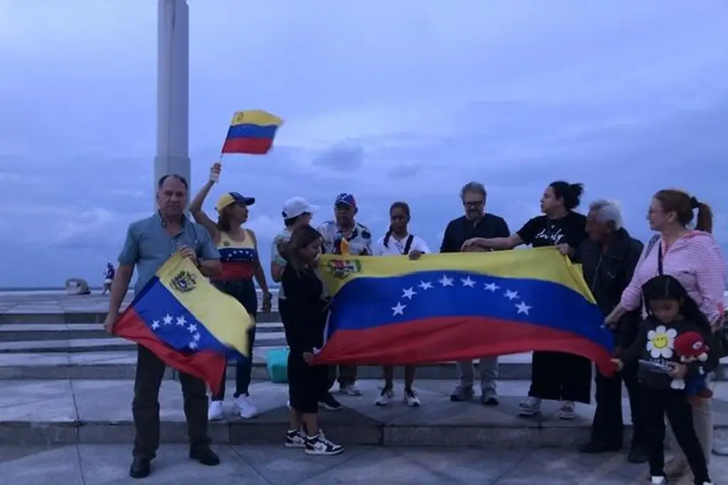 Imagen Venezolanos en Veracruz se manifiestan a dos meses de elecciones; rechazan régimen de Maduro