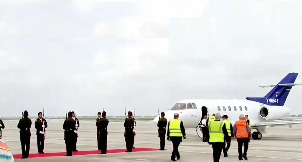 Imagen Sedena monta guardia de honor en llegada del presidente de Cuba (+Video)