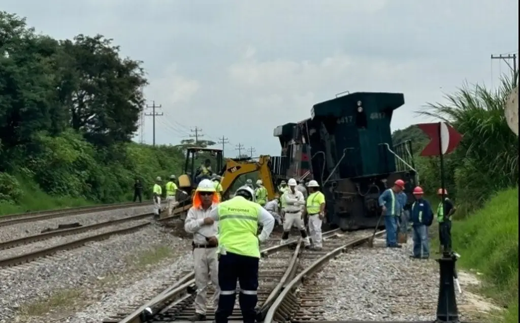 Imagen Se descarrilan dos locomotoras en Potrerillo, Veracruz