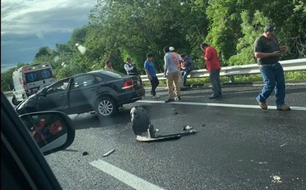 Imagen Viajaban 2 hombres en presunto estado de ebriedad en la Veracruz-Xalapa