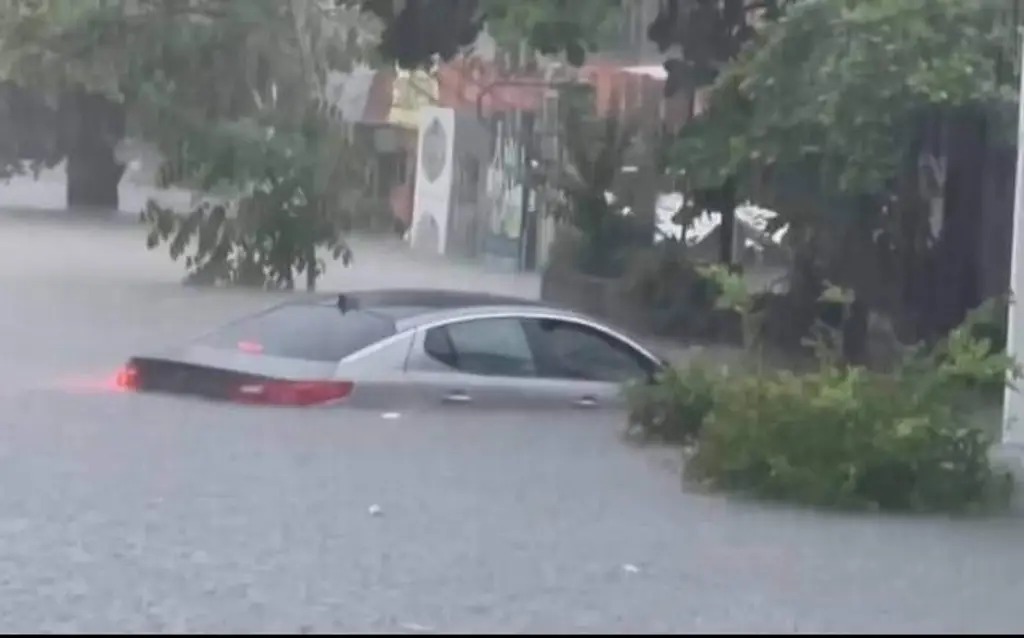 Imagen Lluvia deja bajo el agua a Coatzacoalcos, Veracruz 