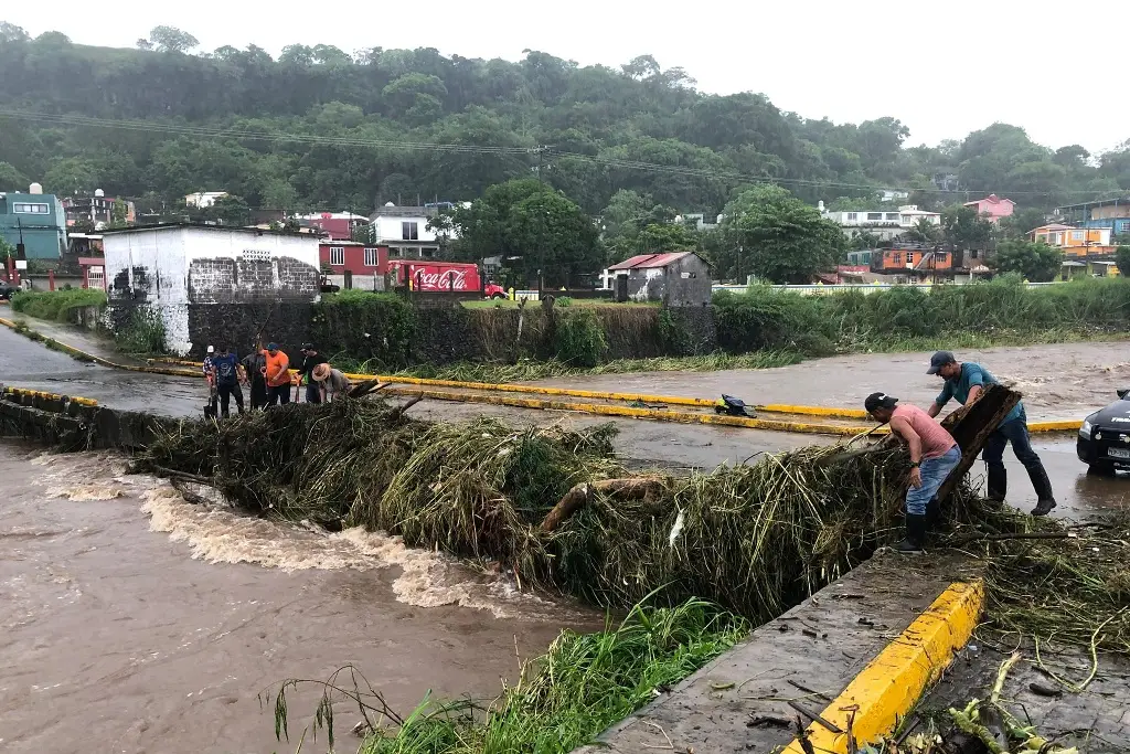 Imagen Precaución: Prevén lluvias fuertes a muy fuertes en esta región de Veracruz