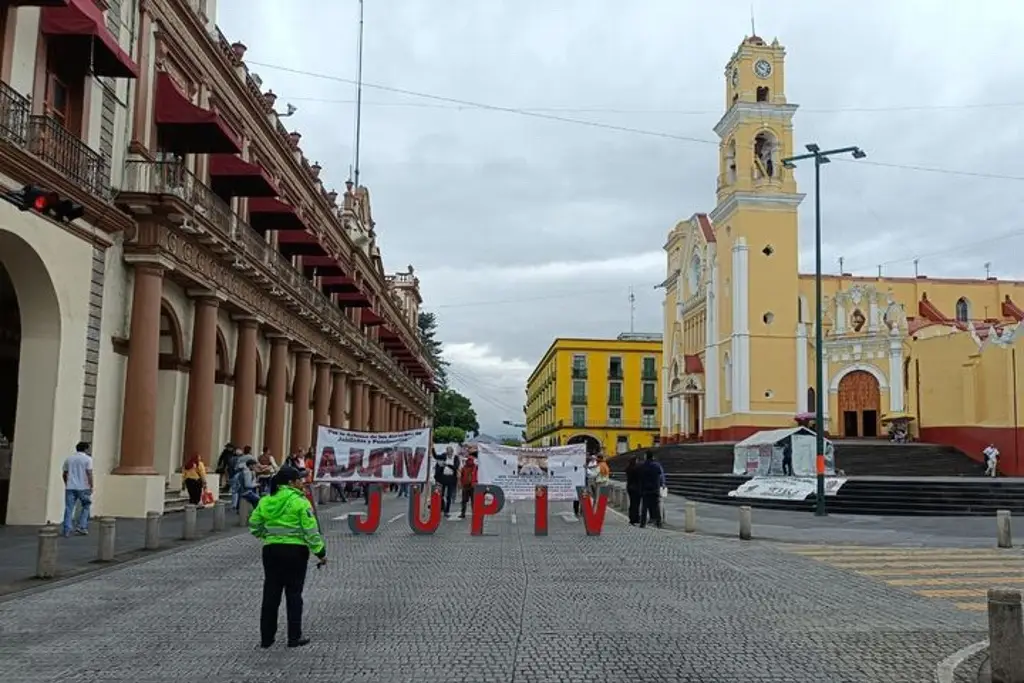 Imagen Cierran circulación en el centro de Xalapa ¡Precaución!