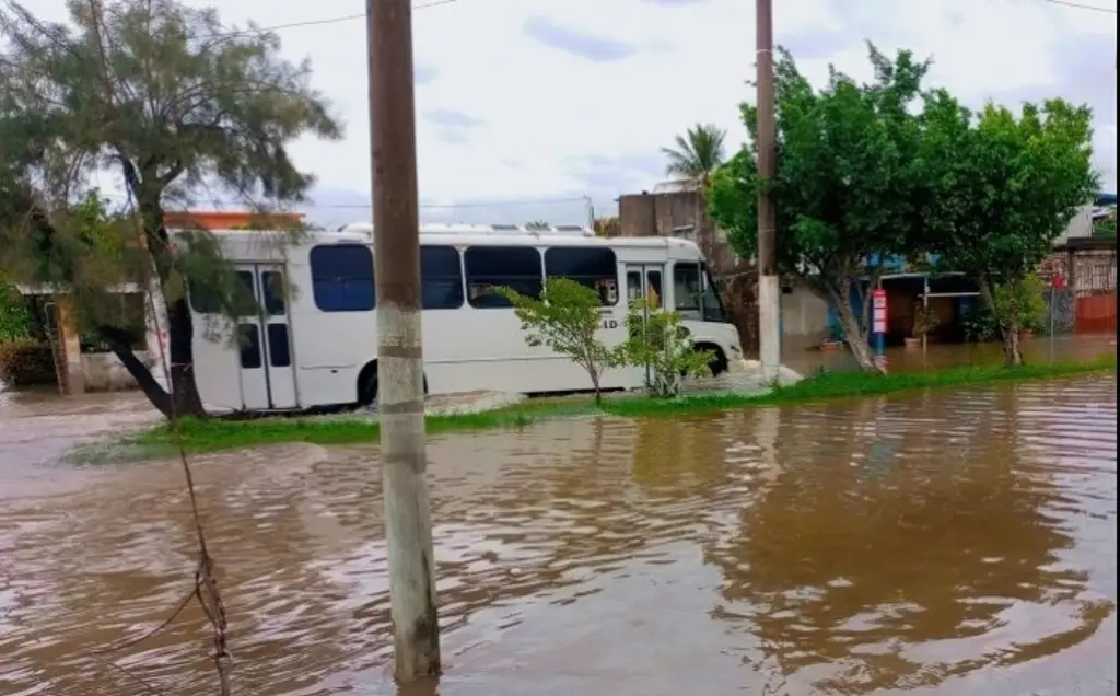 Imagen Por depresión tropical, se mantienen clases suspendidas en 2 municipios de Veracruz