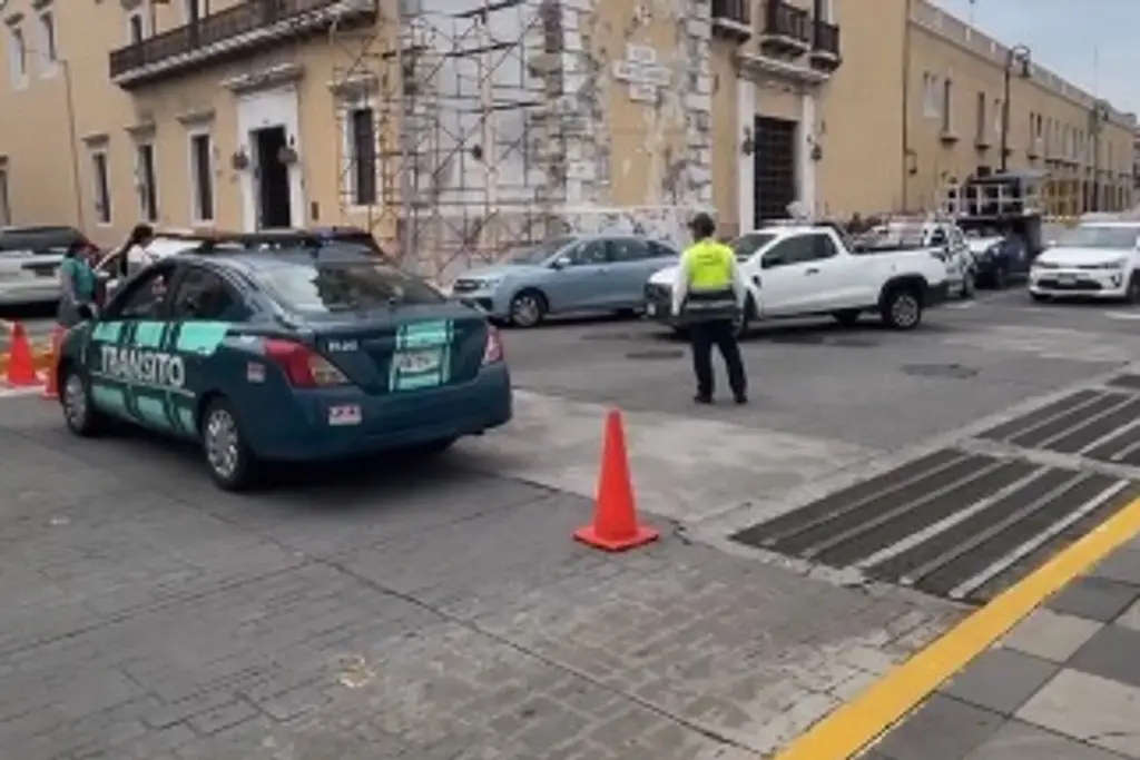 Imagen Tome precauciones, cierran el puente Morelos de Veracruz en ambos sentidos