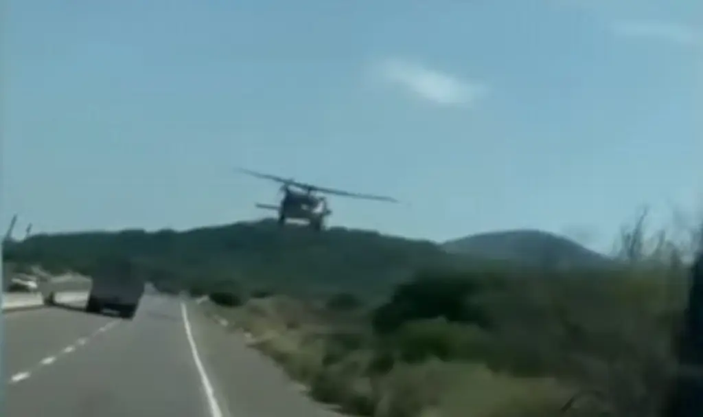 Imagen Helicóptero de la Marina persigue y dispara contra camioneta (+Video)