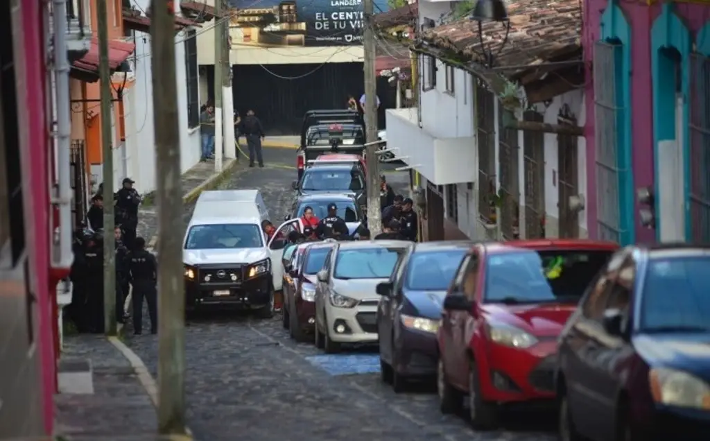 Imagen Fiscalía investiga hallazgo de restos humanos en casa abandonada en Xalapa, Veracruz