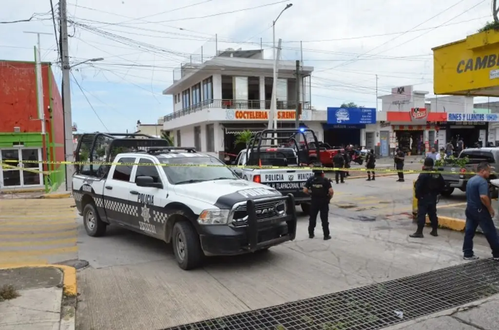 Imagen Asesinan a hombre a bordo de su camioneta y dejan herido a acompañante