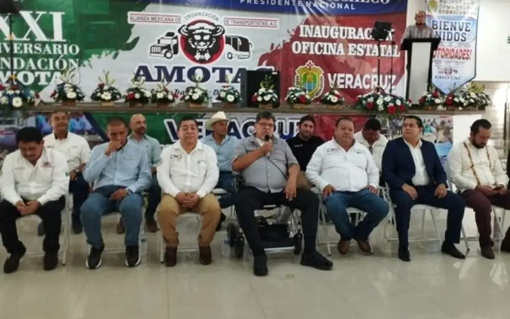 Imagen Transportistas dan 6 meses al gobierno federal y estatal para comenzar a dar resultados