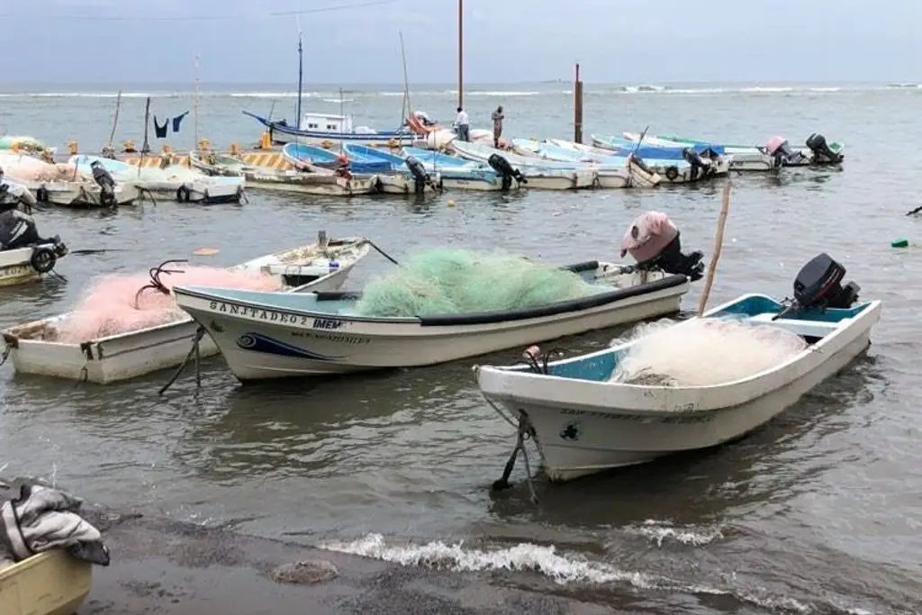 Imagen La pesca se detuvo por mal tiempo en Veracruz