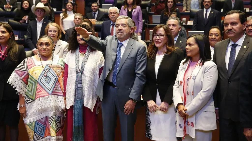 Imagen Senado ratifica a Juan Ramón de la Fuente como secretario de Relaciones Exteriores