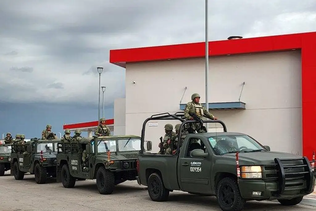 Imagen Envían a 100 militares más a Culiacán para reforzar la seguridad en Sinaloa