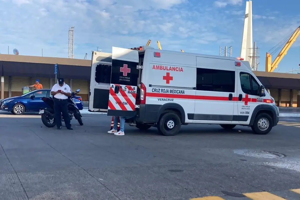 Imagen Atropellan a motociclista cerca del Mercado de Artesanías de Veracruz