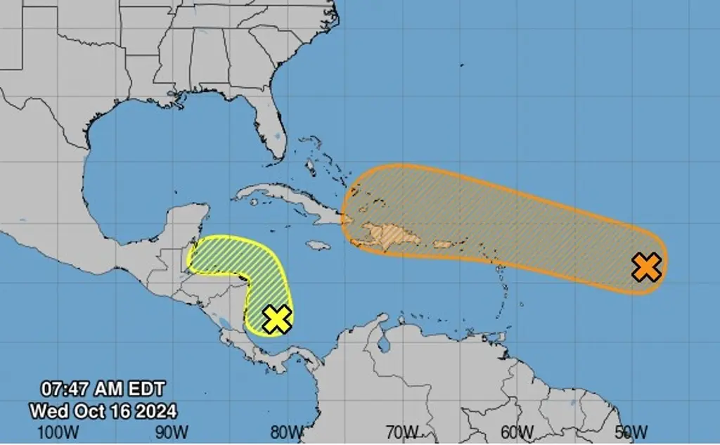 Imagen Dos áreas de baja presión se dirigen al Mar Caribe y Golfo de México: NOAA