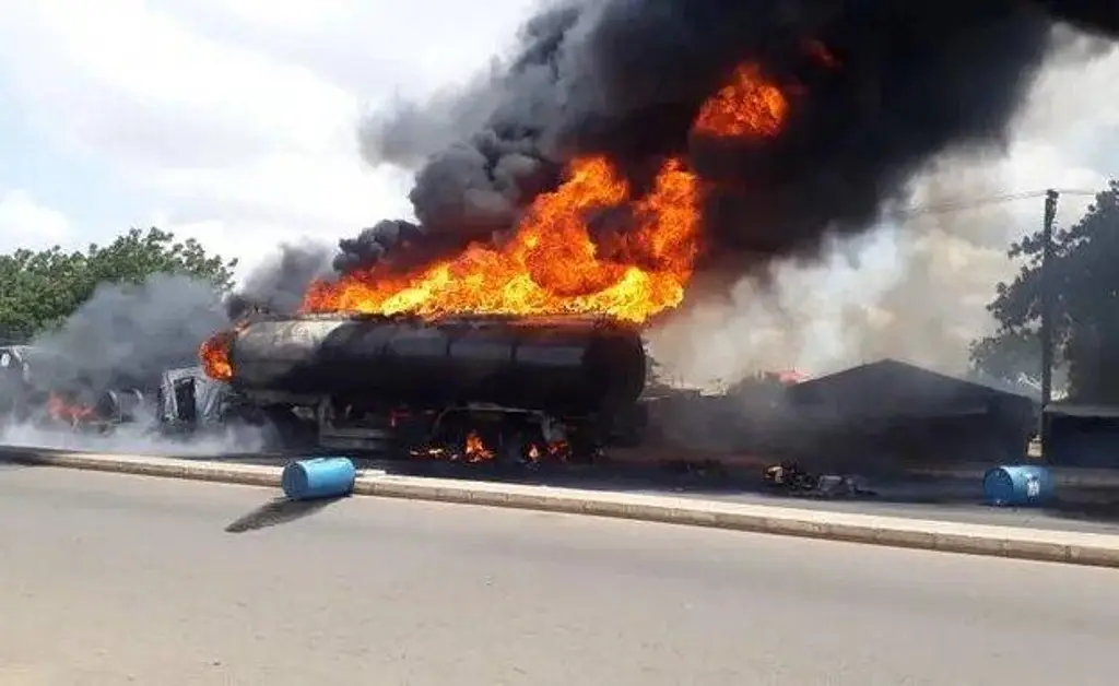 Imagen Explosión de camión cisterna deja 140 muertos y más 50 heridos en Nigeria (+Video)