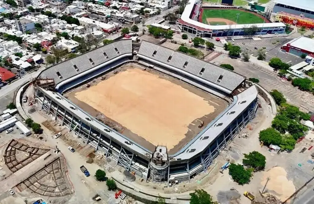 Imagen Veracruzanos tendrán estadio y equipo de futbol, promete Nahle 