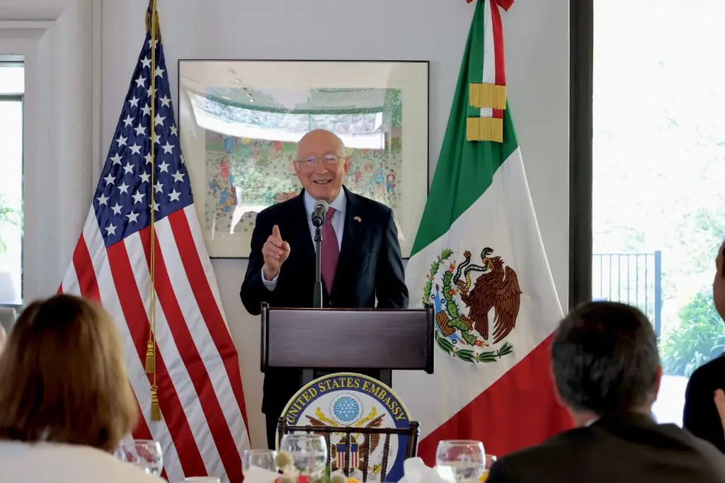 Imagen Relación México – EU nunca se ha pausado, ni se va a pausar: Ken Salazar