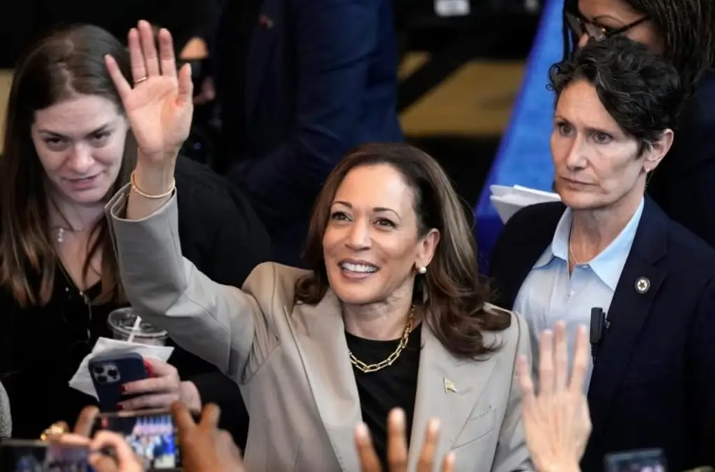 Imagen Kamala Harris cumple 60 años a 2 semanas de las elecciones presidenciales