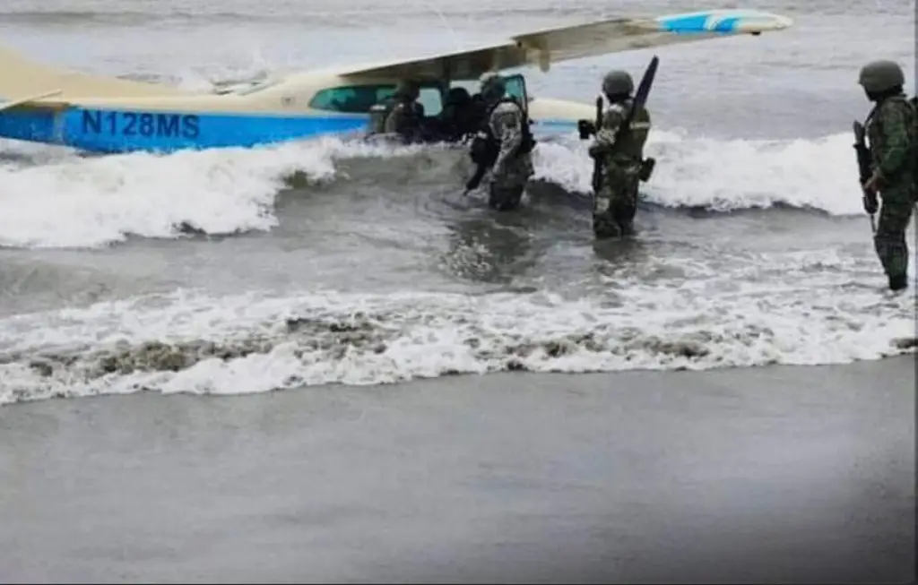 Imagen Sedena intercepta aeronave con media tonelada de cocaína en Oaxaca