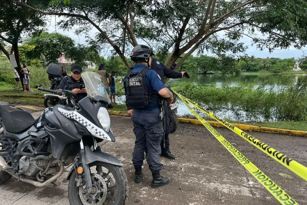 Imagen Hallan a hombre sin vida flotando en la laguna La Ilusión de Veracruz 