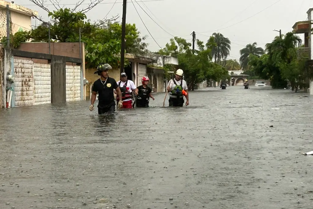 Imagen Sacamos a las personas del agua y las poníamos en zona seca: Cruz Roja en el Floresta