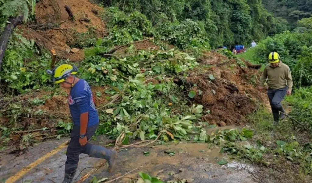 Imagen Nuevo derrumbe bloquea la zona serrana de Zongolica, Veracruz 