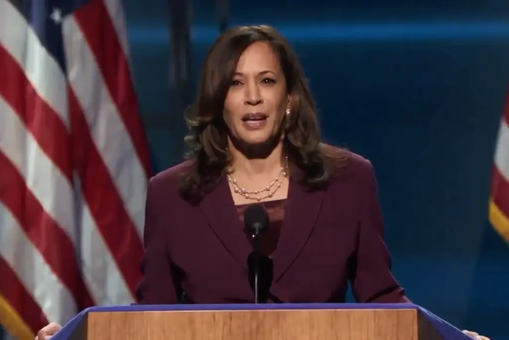 Imagen Kamala Harris dice que cree que Trump es un fascista y un peligro para EU