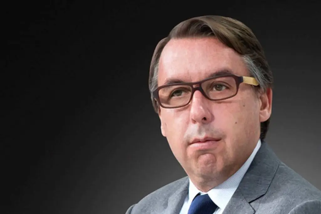 Imagen Emilio Azcárraga deja presidencia de Televisa; EU investiga presunta corrupción con FIFA