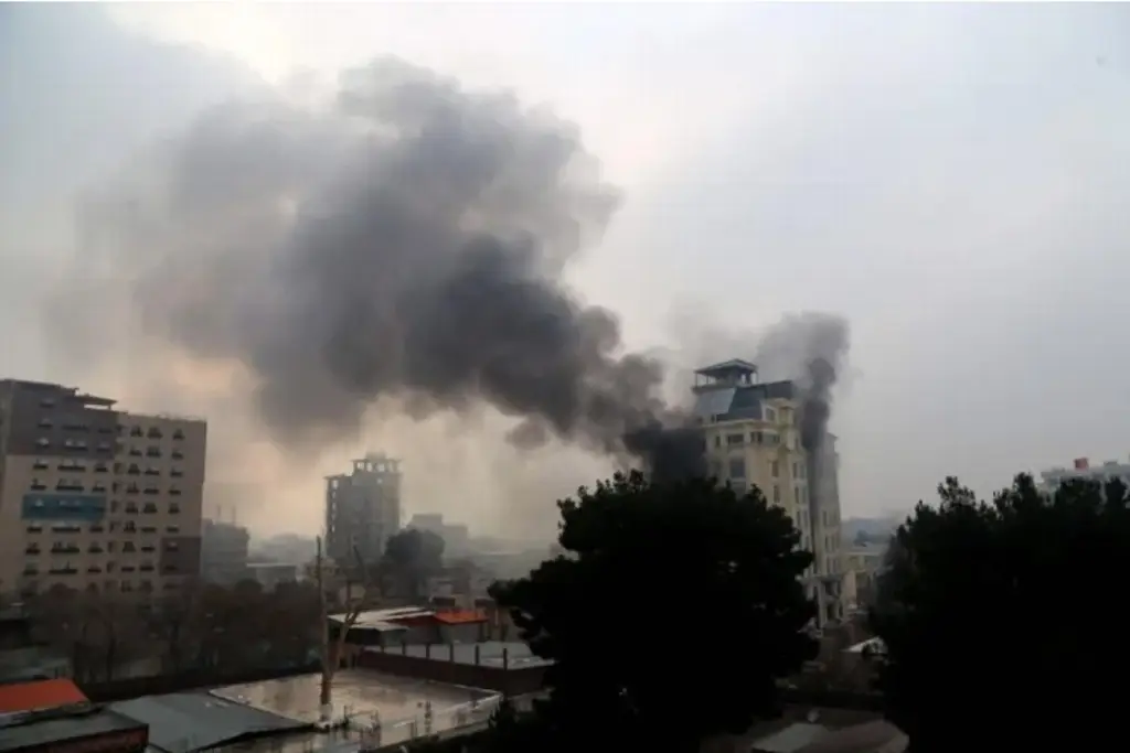 Imagen Tres periodistas mueren tras bombardeo contra su residencia en el Líbano