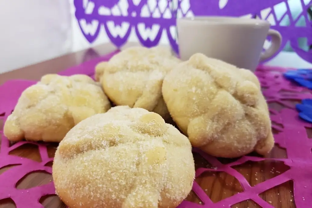 Imagen Pan de muerto en México: origen, significado y variaciones