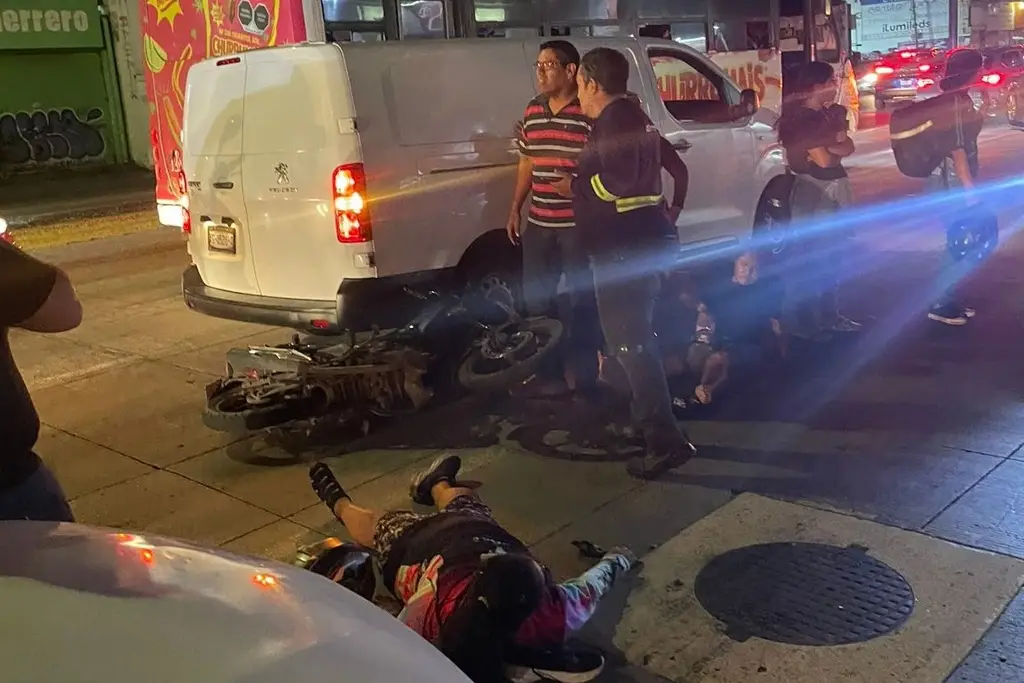 Imagen Moto embiste a señora y dos niños en Veracruz 