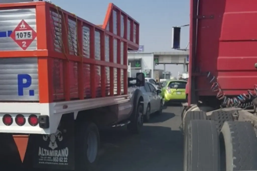 Imagen Hay cierre parcial de circulación en autopista de Veracruz