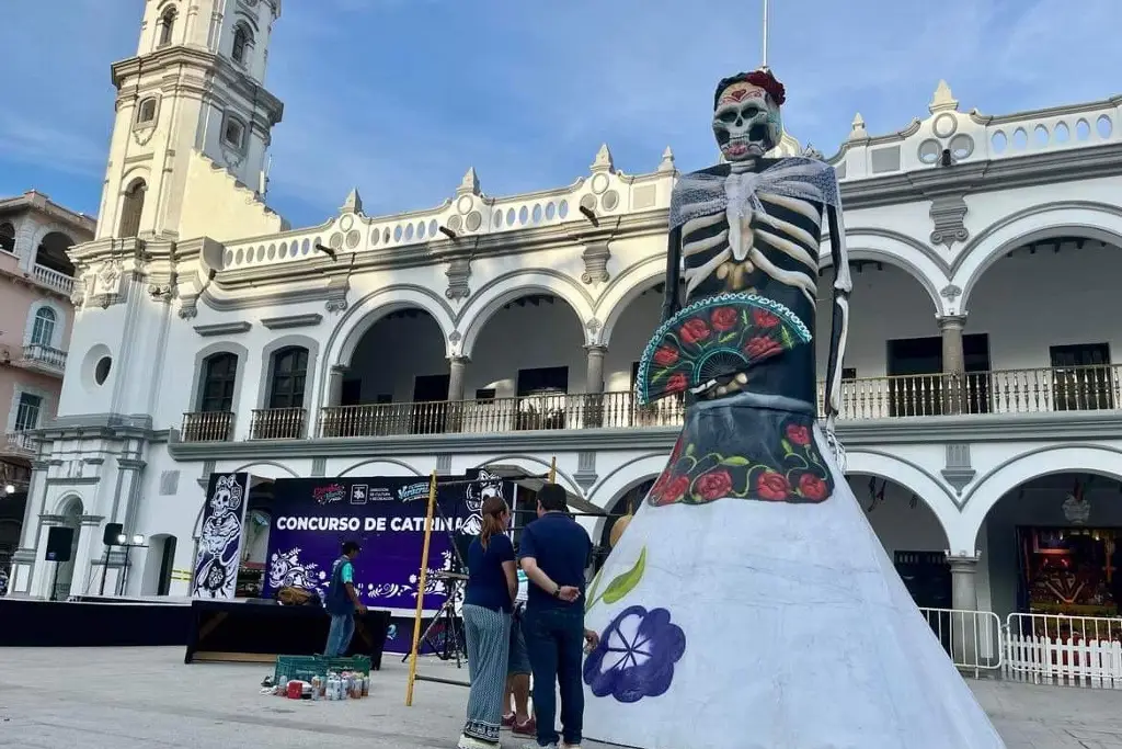 Imagen Colocan megacatrina en Veracruz