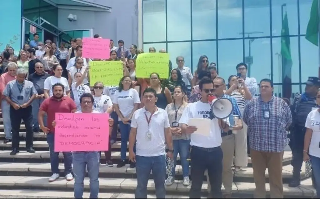 Imagen Tras poco más de 2 meses, retiran protesta trabajadores del Poder Judicial en Veracruz 