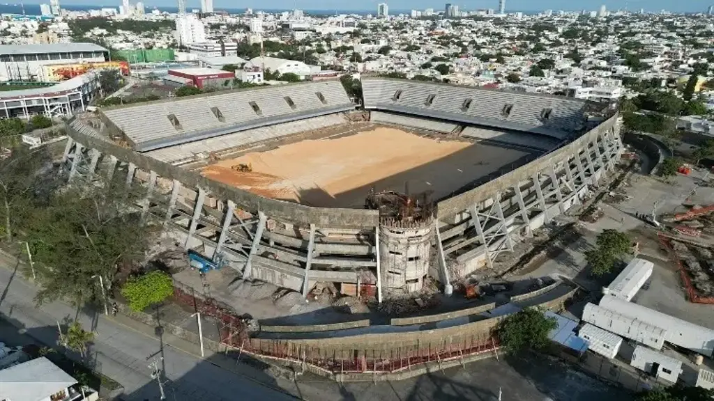 Imagen No le vamos a quitar el nombre al estadio Luis Pirata Fuente: Rocío Nahle