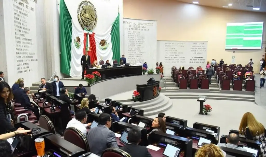 Imagen Frenar la violencia y generar la paz en Veracruz; temas cruciales para nuevos diputados