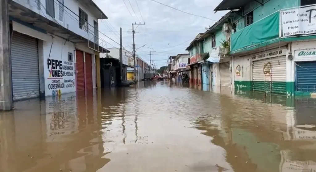 Imagen Emiten declaratoria de emergencia para 44 municipios de Veracruz por lluvias de tormenta Nadine