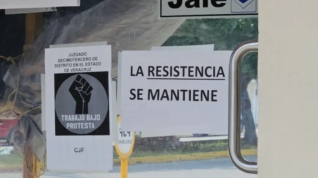 Imagen Levantan paro, pero trabajan bajo protesta en Poder Judicial al norte de Veracruz