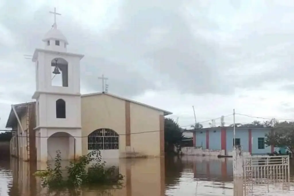 Imagen Minatitlán queda fuera de la declaratoria de emergencia pese a inundaciones