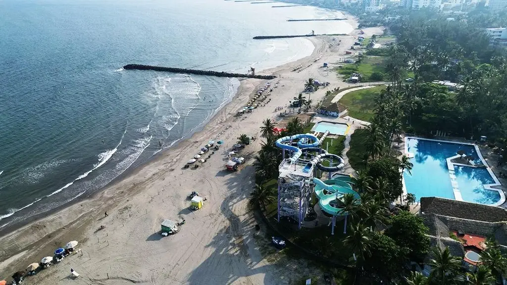 Imagen Inauguran primera playa inclusiva en Boca del Río